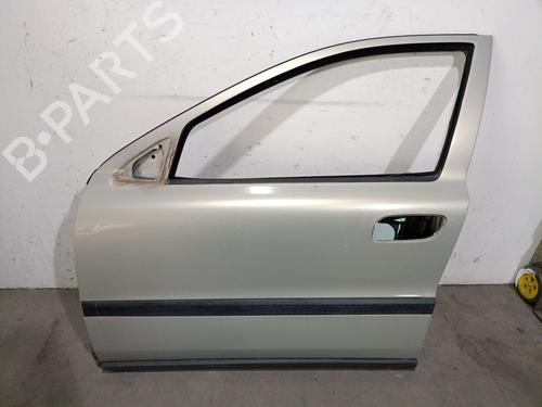 left-front-door-volvo-v70-ii-285-1999-2000-2001-2002-2003-2004-2005-2006-2007-2008-36140637 main image