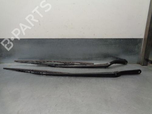 Used Front windshield wiper arm BMW X5 (E53) 3.0 d (184 hp) 8814275