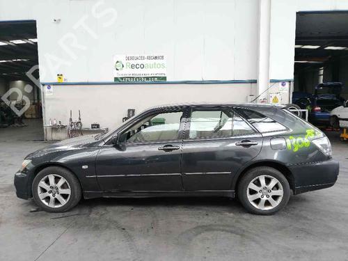 Brugte LEXUS IS SportCross (_E1_) 200 (GXE10_, GXE10R) 883793