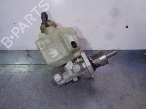 Brake master cylinder LAND ROVER DISCOVERY III (L319) 2.7 TD 4x4 | BP17363541M77 