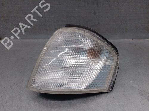Blinklys fortil venstre MERCEDES-BENZ C-CLASS (W202) C 180 (202.018) (122 hp) 31623288