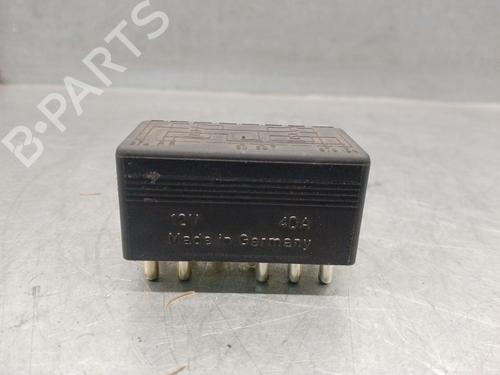 Used Electronic module MERCEDES-BENZ C-CLASS (W202) C 180 (202.018) (122 hp) 31610538