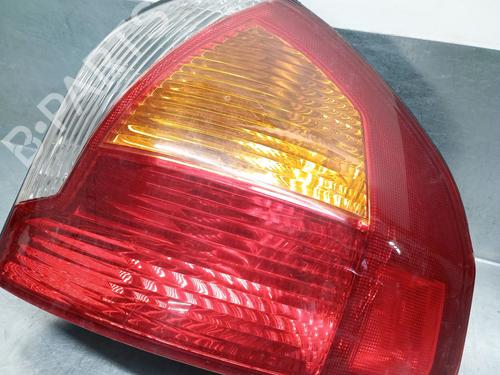Right taillight HYUNDAI SANTA FÉ I (SM) 2.0 CRDi | BP28289531C35 