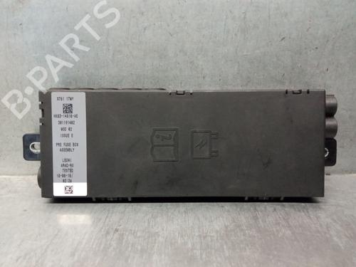 Used Fuse box JAGUAR F-PACE (X761) 2.0 TD4 (180 hp) 30143452