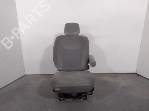 Used Right front seat OPEL VIVARO A Van (X83) 1.9 DTI (F7) (101 hp) 28727696