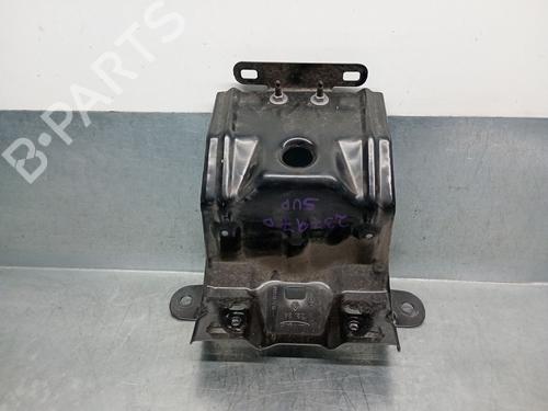 Used Front bumper reinforcement RENAULT CAPTUR II (HF_) TCe 90 (HFM6) (91 hp) 29712452