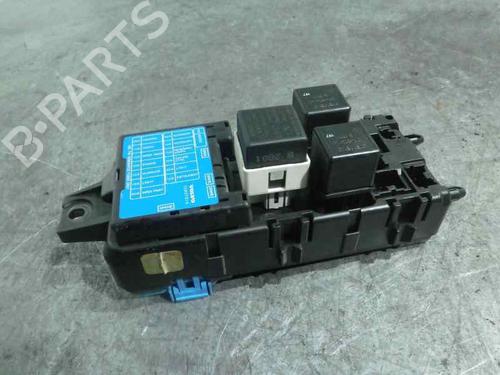 Used Fuse box VOLVO S40 I (644) 1.9 TD (90 hp) 2312512