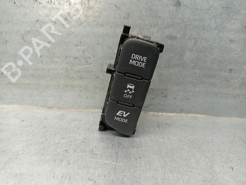 Used Switch TOYOTA YARIS (_P21_, _PA1_, _PH1_) 1.5 Hybrid (MXPH10, MXPH11) (116 hp) 23106546