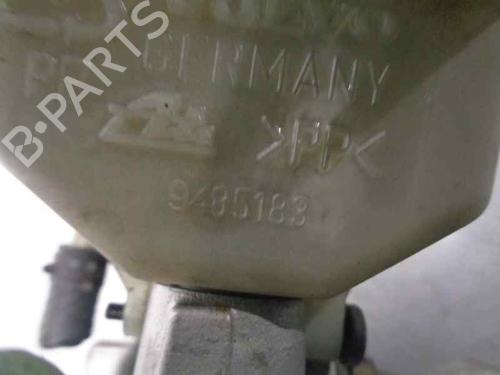 Brake master cylinder VOLVO S80 I (184) 2.5 TDI | BP4912346M77 
