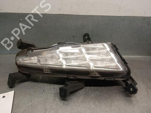 Used Right headlight Right headlight HYUNDAI i30 Estate (PDE) 1.0 T-GDI hybrid 48V (120 hp) 32998037 32998037