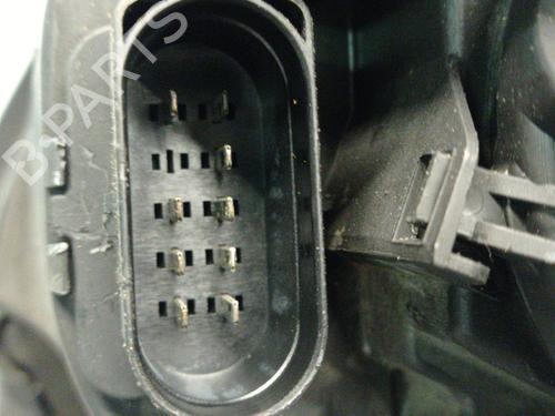 Right headlight VW TOURAN (1T1, 1T2) 2.0 TDI 16V | BP31666080C29