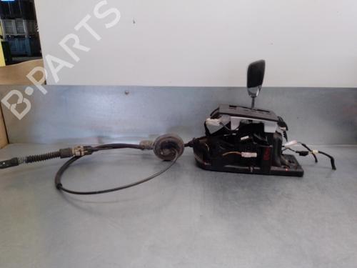 Used Gear lever DODGE JOURNEY 2.0 CRD (140 hp) 13817387