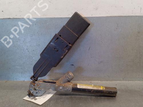 Højre fortil seleforstrammer RENAULT KANGOO (KC0/1_) D 65 1.9 (KC0E, KC02, KC0J, KC0N) (64 hp) 31760680