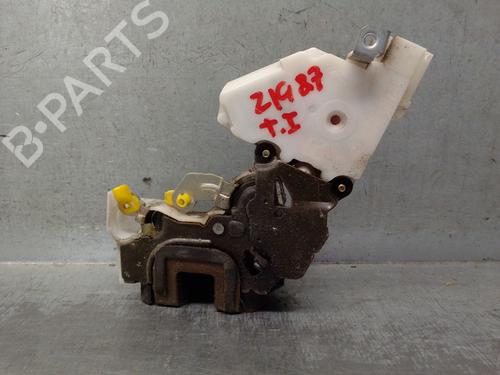 Used Rear left lock NISSAN TERRANO II (R20) 2.7 TD 4WD (101 hp) 23279162
