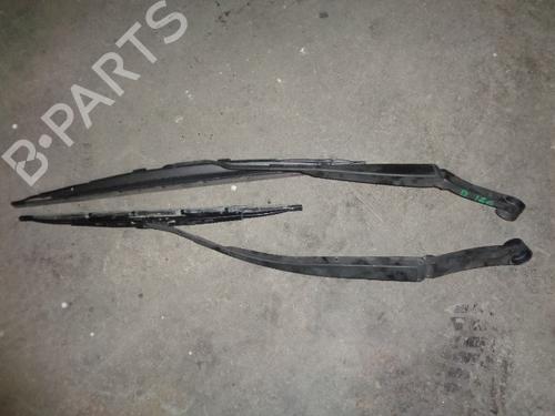 Used Front windshield wiper arm KIA SOUL I (AM) 1.6 CVVT (126 hp) 9432790