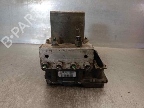 Used ABS pump RENAULT MEGANE II (BM0/1_, CM0/1_) 1.9 dCi (131 hp) 18458700