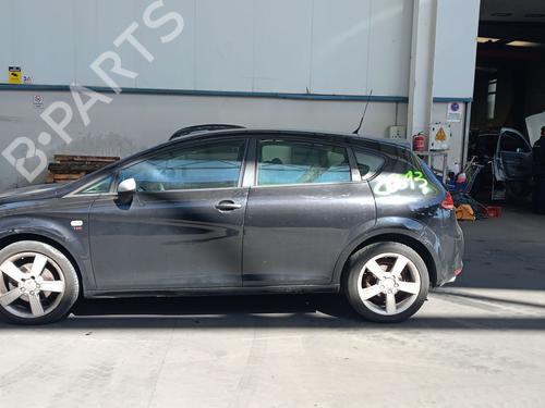 Used Parts SEAT LEON (1P1) 2.0 TDI 16V 4988423
