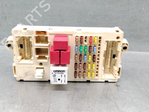 Used Fuse box Fuse box 38620212 38620212