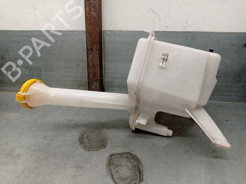 Windscreen washer tank TOYOTA YARIS (_P13_) 1.5 (NSP131_) | BP23427144C113 