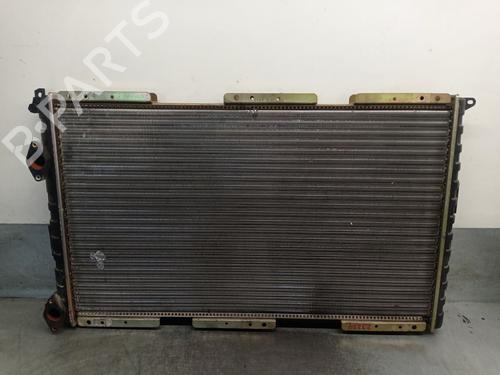 Radiateur à eau RENAULT MASTER II Bus (JD) 2.5 dCi (JD01, JD02, JD11, JD12, JD1W) (120 hp) 27834128