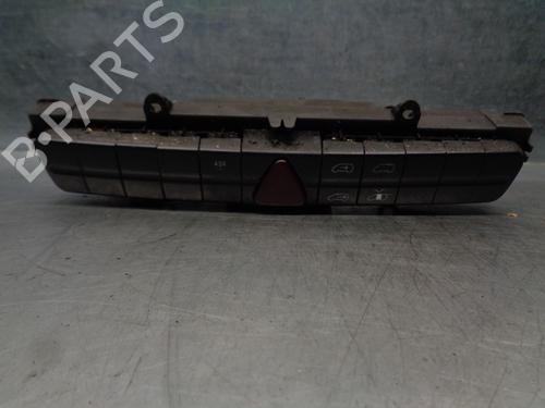 Used Warning switch MERCEDES-BENZ VITO / MIXTO Van (W639) [2003-2025]  9273777