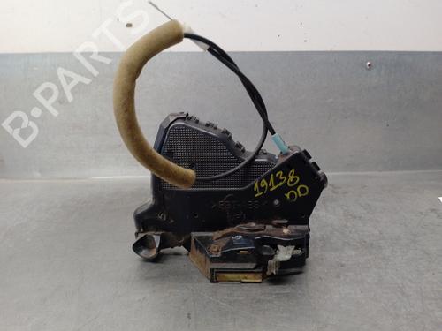 Used Front right lock TOYOTA COROLLA (_E12_) 2.0 D-4D (CDE120R, CDE120L_) (116 hp) 15981907