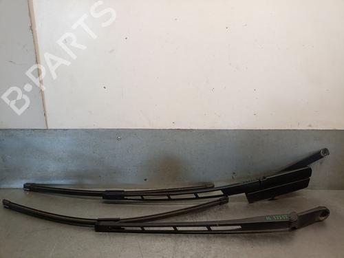 Used Front windshield wiper arm Front windshield wiper arm 36643401 36643401