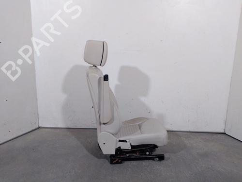 Left front seat LAND ROVER DISCOVERY V (L462) 2.0 Sd4 4x4 | BP37069877C15 - Image 2