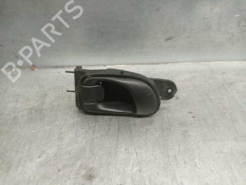 Used Front right interior door handle DAEWOO REZZO (U100) 1.6 (105 hp) 8213365