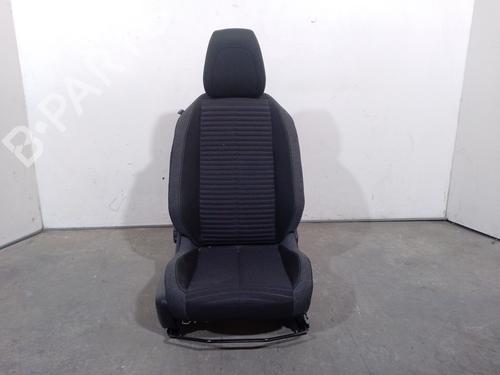 Used Right front seat PEUGEOT 2008 II (UD_, US_, UY_, UJ_, UR_, UC_) 1.2 PureTech 100 (USHNK) (101 hp) 29609001
