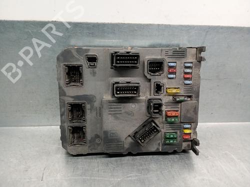 Fuse box CITROËN BERLINGO / BERLINGO FIRST MPV (MF_, GJK_, GFK_) 1.6 HDI 75 (MF9HW, GJ9HWC, GF9HWC, GN9HWC) 9657999680 | S118085320F | SIEMENS