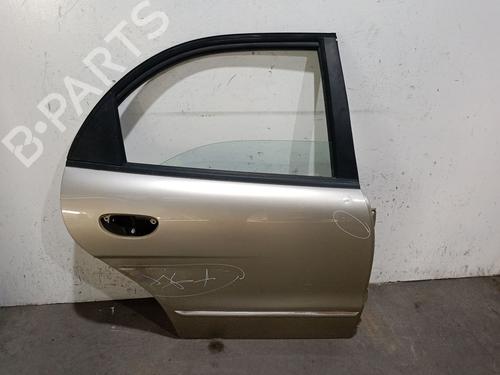 Dør højre bagtil Dør højre bagtil DAEWOO NUBIRA Saloon (J150) 1.6 16V (106 hp) 37245778 37245778