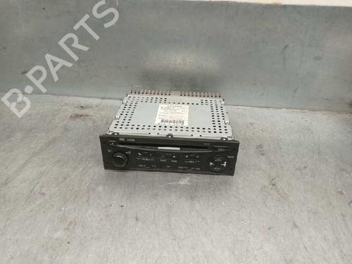 Used Radio MITSUBISHI GRANDIS (NA_W) [2003-2011]  8257344