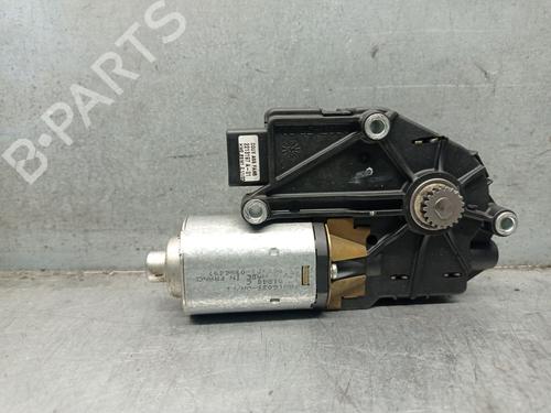 Motore del tettuccio apribile RENAULT MEGANE II (BM0/1_, CM0/1_) 2.0 16V (BM0U, CM0U) (135 hp) 21578586