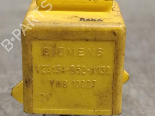 Electronic module LAND ROVER DEFENDER Station Wagon (L316) 2.5 TDI 4x4 (L316) | BP21580637M83 