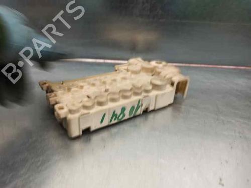Fuse box BMW 7 (E38) 725 tds | BP5664463E1 