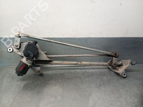 Motor limpia delantero Motor limpia delantero HONDA CR-V II (RD_) 2.2 CTDi (RD9) (140 hp) 34623914 34623914