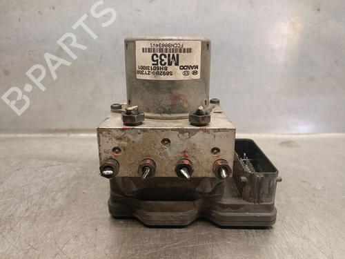 Used ABS pump HYUNDAI ix35 (LM, EL, ELH) 2.0 CRDi (184 hp) 20687801