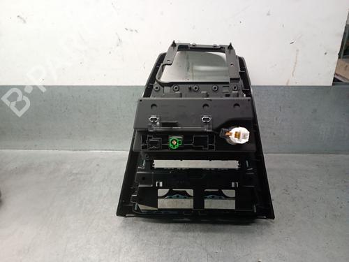 Console centrale VW TOURAN (5T1) 1.4 TSI | BP30762675I22 