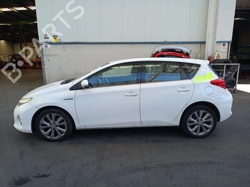 Brugte TOYOTA AURIS (_E18_)  1.8 Hybrid (ZWE186_, ZWE186R)  4790182