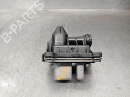 oil-radiator-mercedes-benz-m-class-w163-1998-1999-2000-2001-2002-2003-2004-2005-33264176 main image