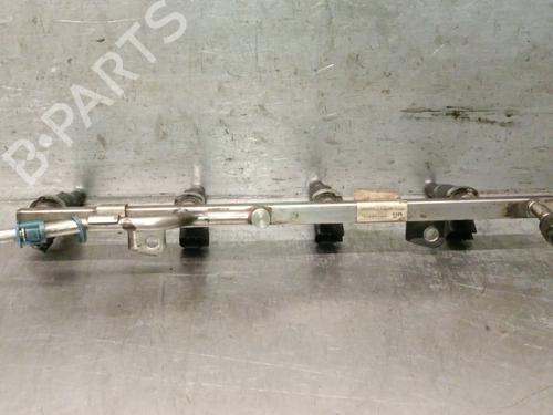Injection rail OPEL ASTRA H TwinTop (A04) 1.6 (L67) | BP30889863M98