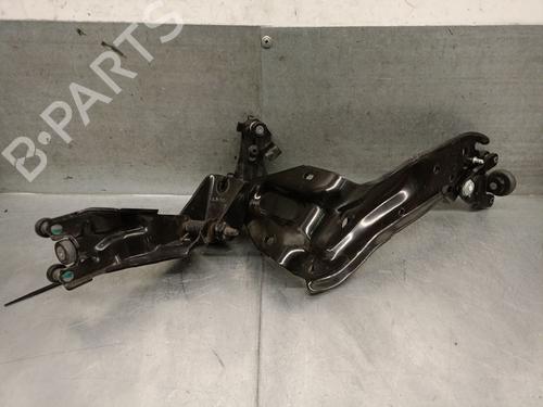 Used Hinge/Door check strap Hinge/Door check strap 39402808 39402808