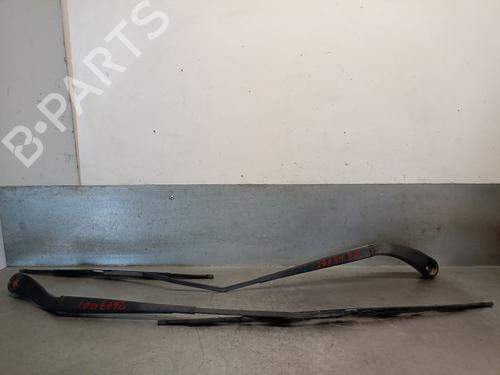 Used Front windshield wiper arm Front windshield wiper arm 37421737 37421737