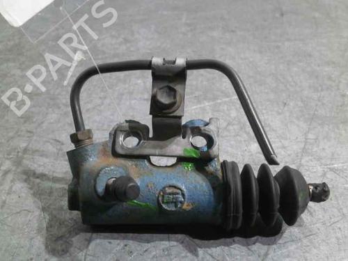 Clutch slave cylinder TOYOTA AVENSIS (_T22_) 2.0 D-4D (CDT220_, CDT220R) | BP20245724M113 