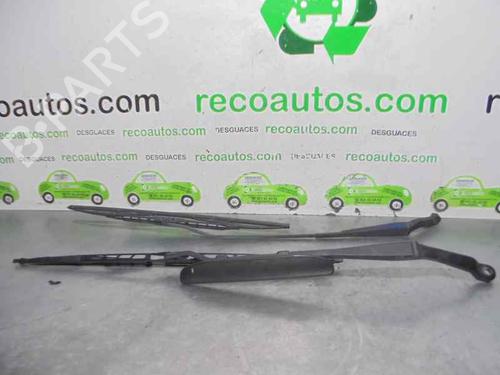 Used Front windshield wiper arm HONDA CIVIC VI Hatchback (EJ, EK) 1.6 (MB4) (125 hp) 4626137