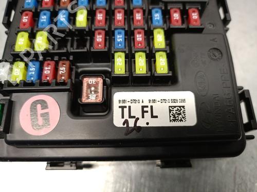 Fuse box HYUNDAI TUCSON (TL, TLE) 1.6 CRDi | BP25774809E1 