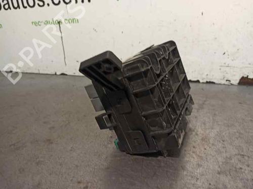 Fuse box KIA SPORTAGE II (JE_, KM_) 2.0 CRDi | BP5610010E1 