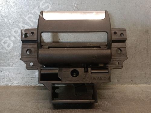 front-right-interior-door-handle-vw-amarok-t1a-t1b-2022-34544701 main image
