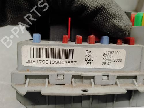 Fuse box LANCIA YPSILON (843_) 1.3 D Multijet (843.AXE11, 843.AXE1A) | BP16360543E1 